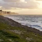 La Nacelle, Classee 3 Etoiles, Vue Degagee Port Et * Le Tréport