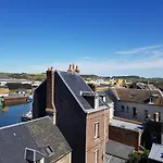 La Nacelle, Classee 3 Etoiles, Vue Degagee Port Et *