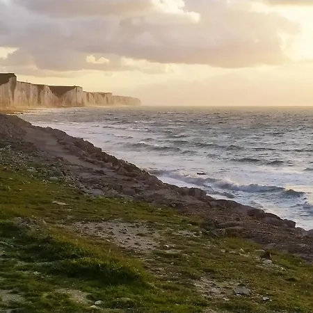 La Nacelle, Classée 3 étoiles, Vue Dégagée Port Et * Le Tréport
